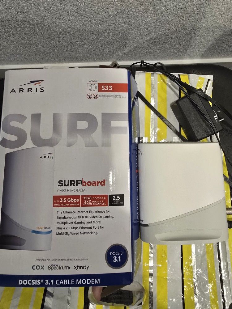 ARRIS S33 Cable Modem