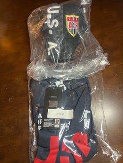 Soccer  USA World Cup shirt L and hat