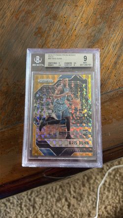 Graded gold kris dunn card