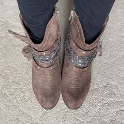 Boots, - Fun , Hip , Cowgirl Chic