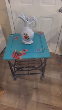 WOODEN SIDE OR COFFEE TABLE
