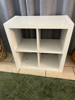 White 4-Cube Storage Shelf Unit