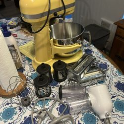 Kitchen Aid Professional 5qt Lift Lever Stand Mixer With Attachments
