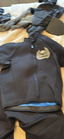 Durable black dry suits by warm suit