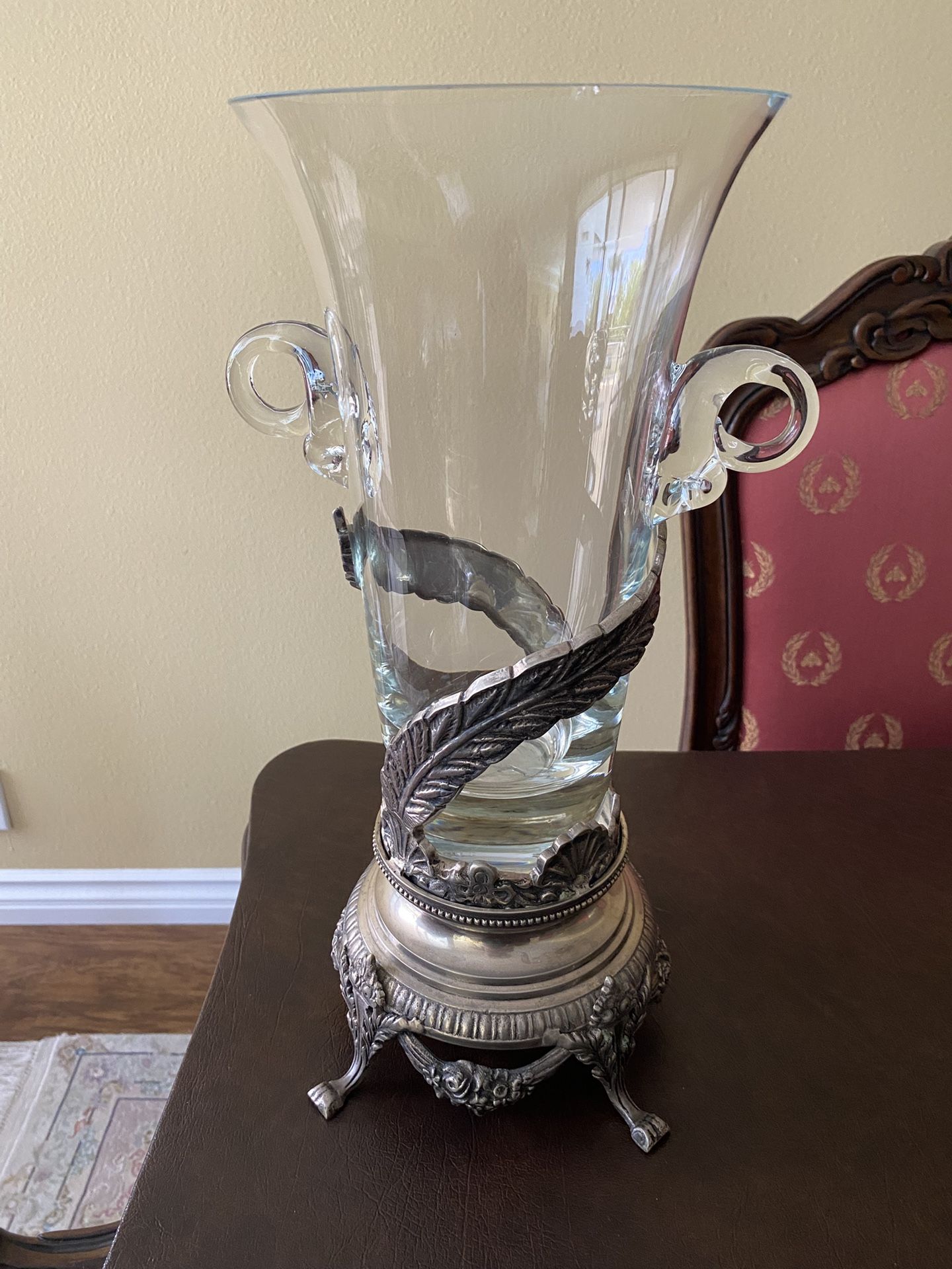 Flower Vase With Stand