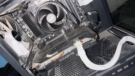 Low- mid end gaming pc