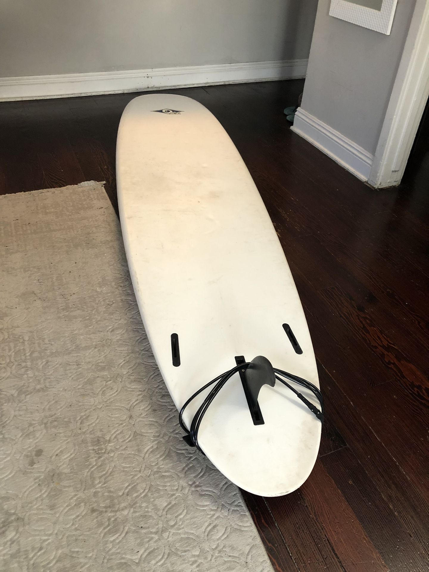 8’4 Surfboard - Single Fin