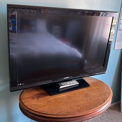 Toshiba 40 “ TV LCD screen 