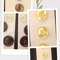 Le Chic 4 Cards 1 Dozen Buttons Total