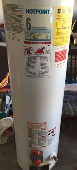 Used Hotpoint gas 30 gallon water heater for Sale in El Paso, TX - OfferUp