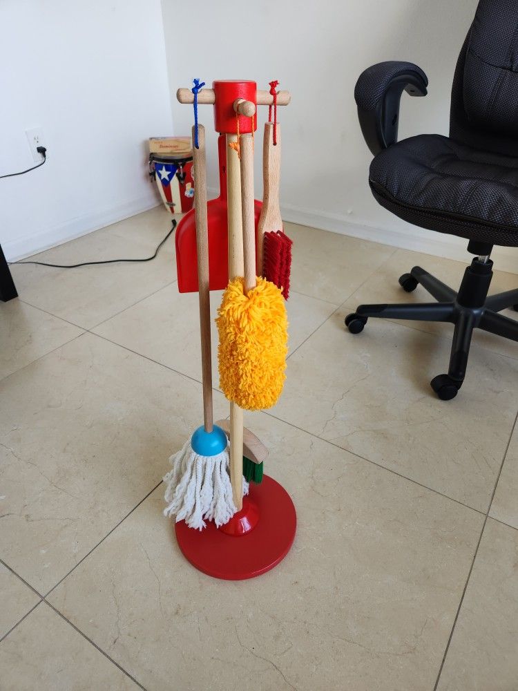 Melissa And Doug Kids Cleaning Set