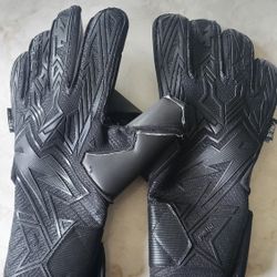 Goalkeeper Gloves Black Out. 