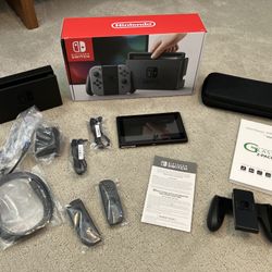 Nintendo Switch 32gb complete in box with extras - like new