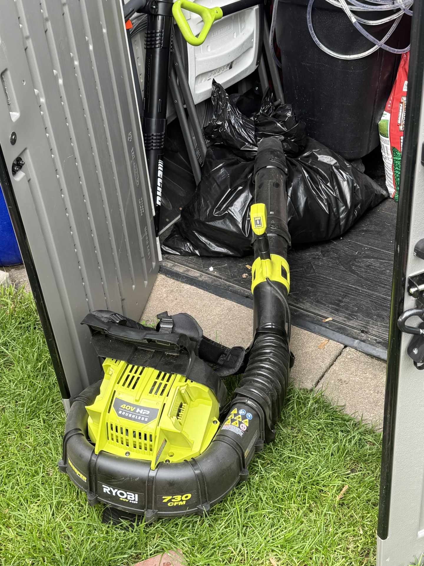 Leaf Blower