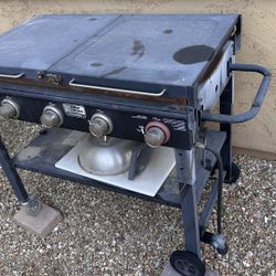 Blue Rhino 4 Burner Griddle 