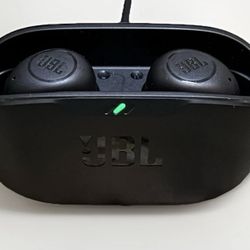 JBL Vibe Buds True Wireless Earbuds Black | Open Box | Deep Bass + 32H Playtime!