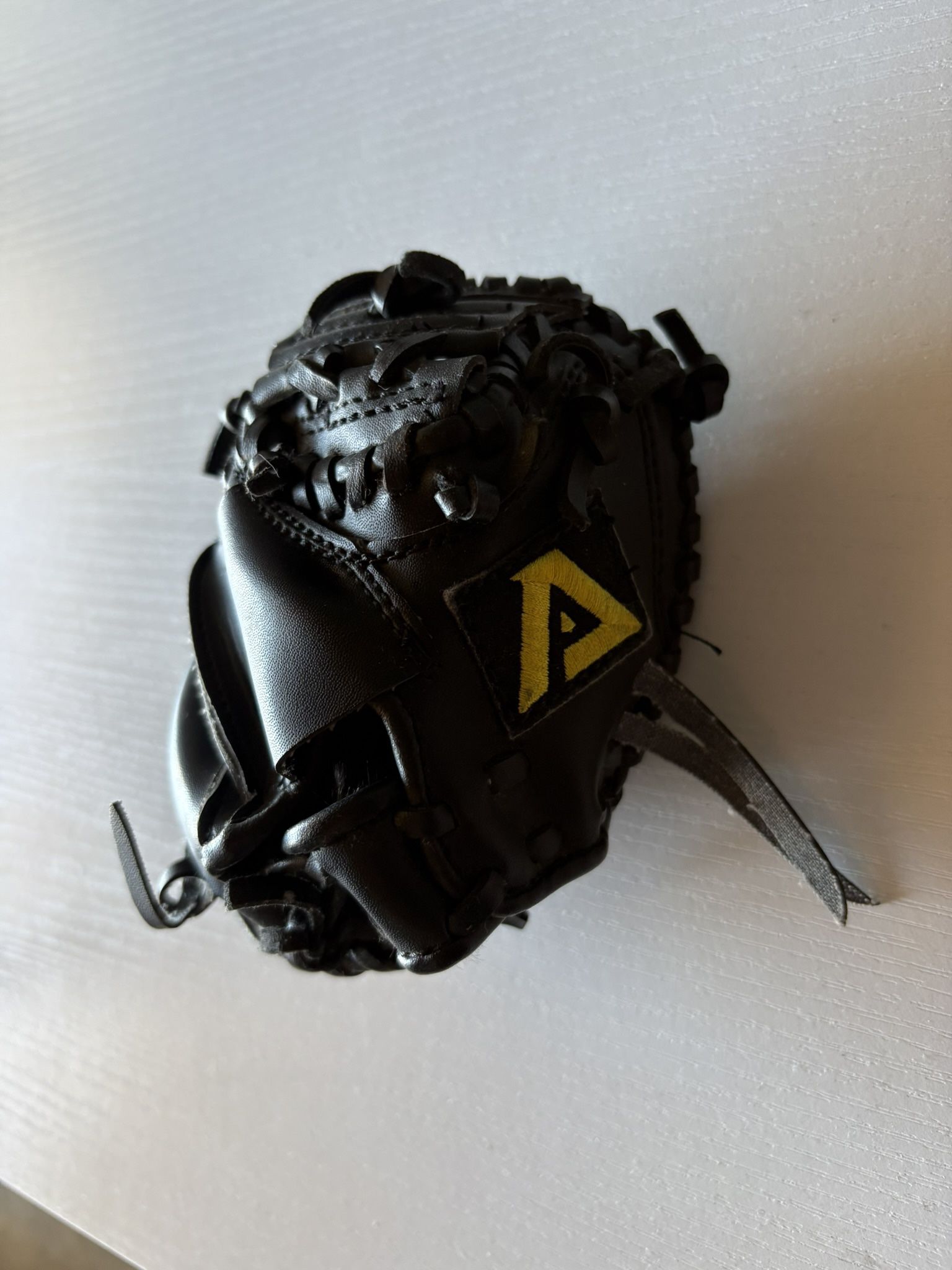 Mini 7” Professional Leather Akadema Display Catchers Mitt