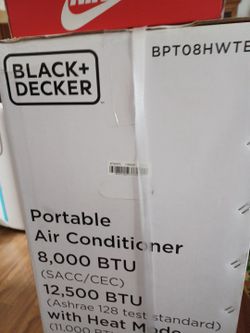 Black + Decker Upright AC  8,000 BTU