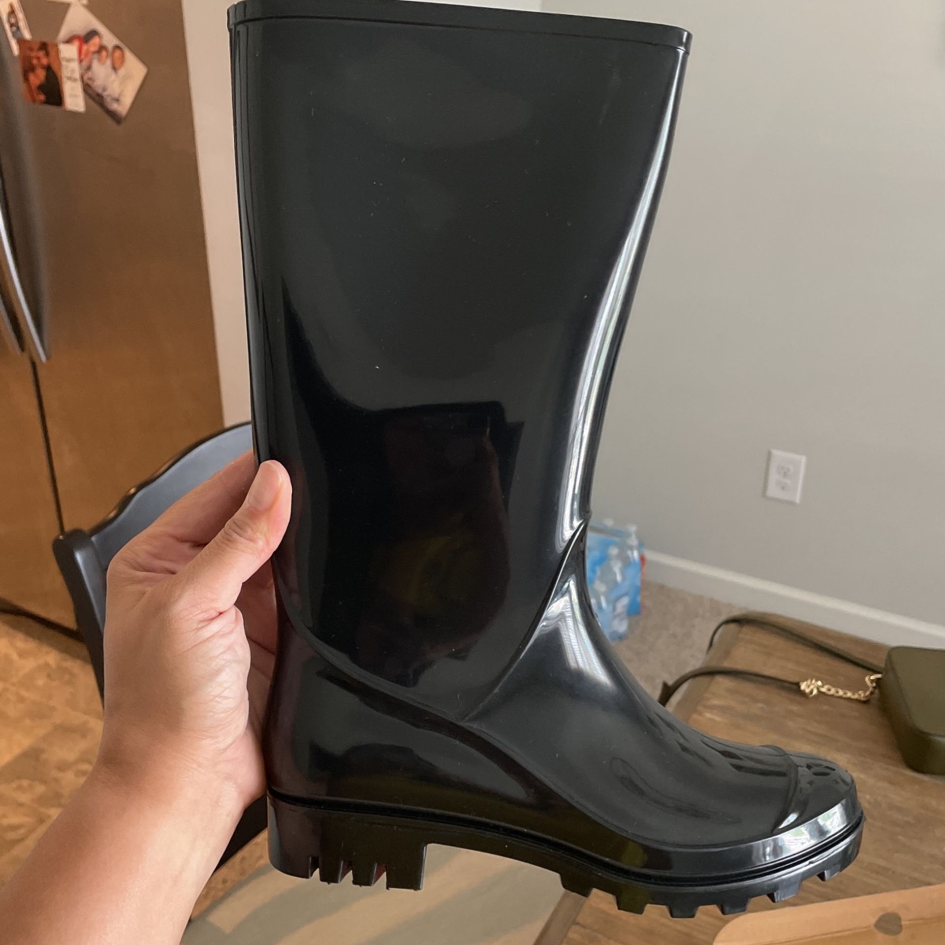 Rain boots 