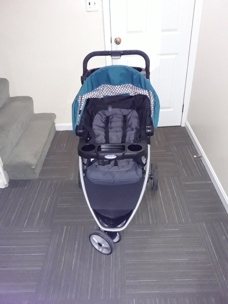 Graco •stroller •car set •base