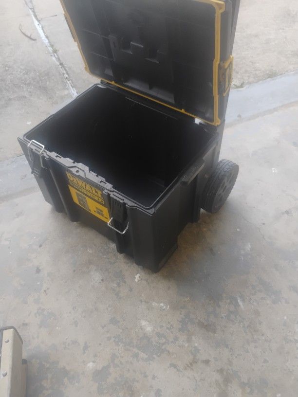 DeWalt Tool Box