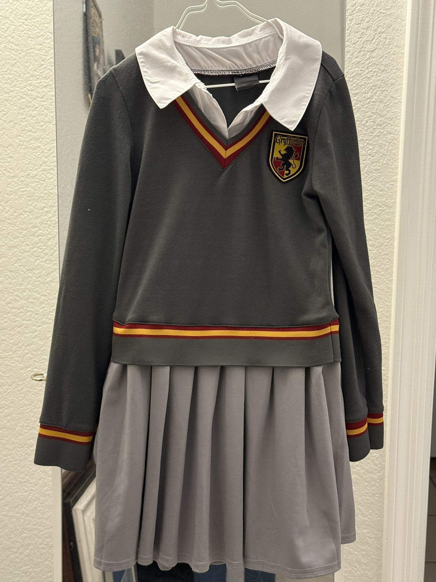 Girls Size Medium Harry Potter- Hermione Granger Gryffindor Costume Dress