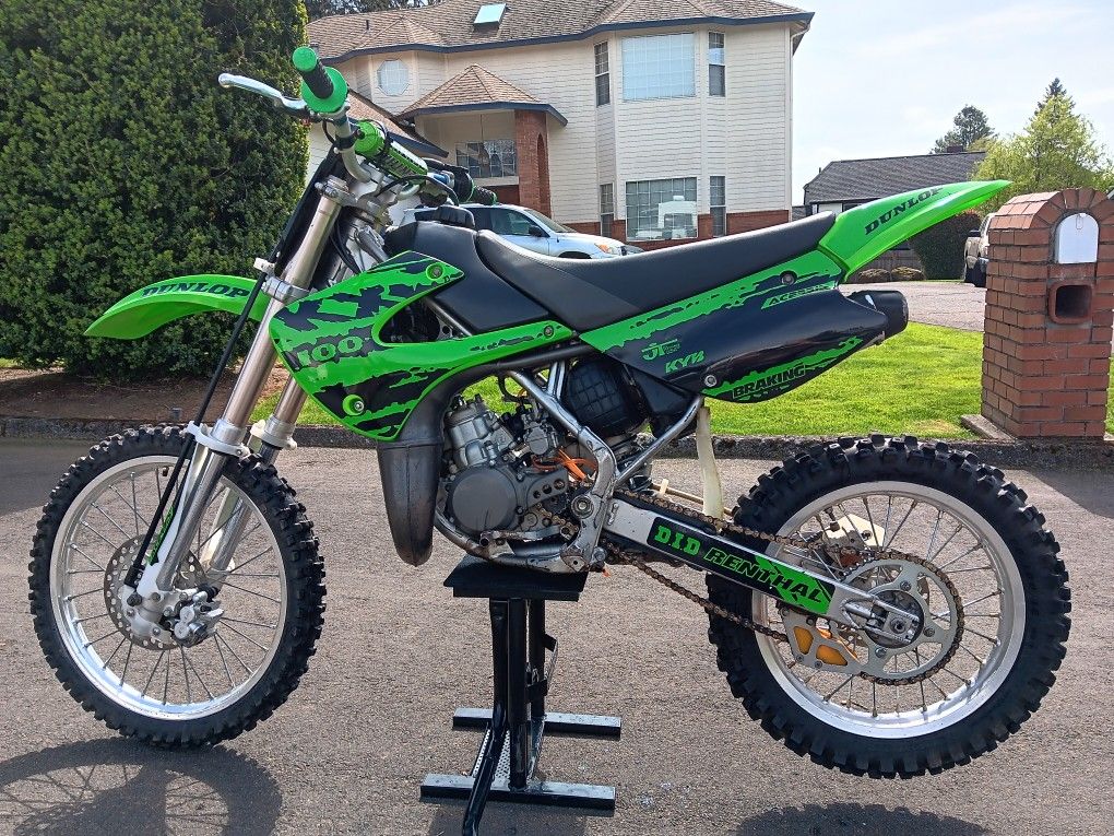 KX 100