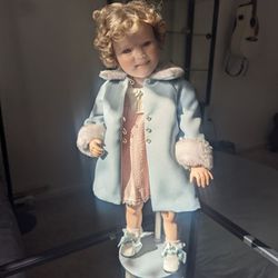 Shirley Temple "Sunday Best" porcelain doll by Elke Hutchens. Danbury Mint.