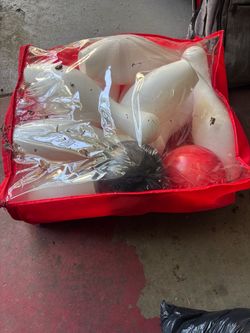 Free Giant plastic bowling set