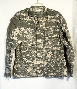 WOMENS SMALL MEDIUM CAMO HUNTING JACKET 47th Ave. and Dobbins in Laveen