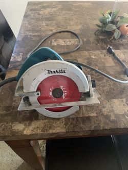 Makita Circular Saw