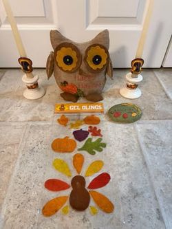 Fall/Thanksgiving Decor in New Condition.