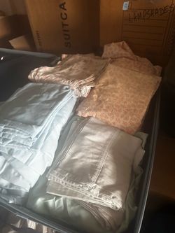 Full size bed