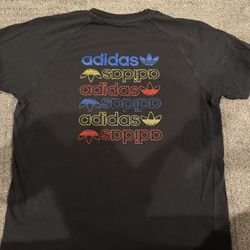 Adidas T-Shirt