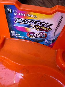 Beyblade stadium