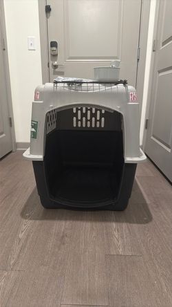 Vibrant Life Medium Hard-Sided Pet Carrier, Black and Gray, 50