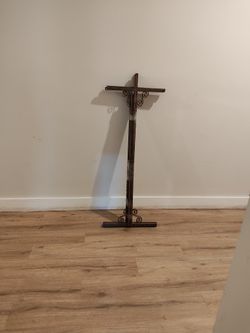 Rustic Cutesy Clothes Rack 