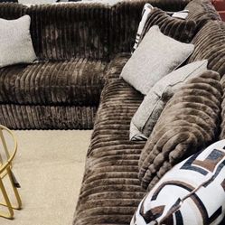 Cozy Nice Sectional Here 