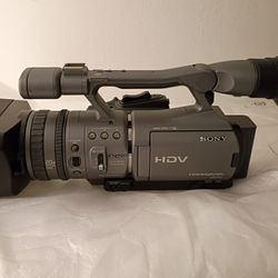 Sony HDR-FX7 & Sony Multi-function DVD Recorder