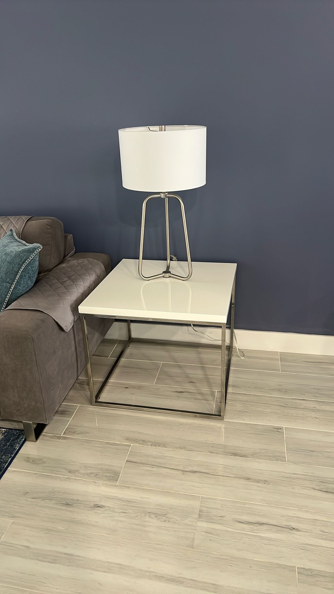 End Table With Lamp Included For $100