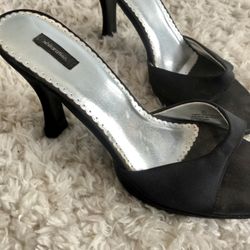 Womens’ Black Backless Heels