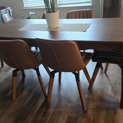 Wooden Table With 6 Chairs