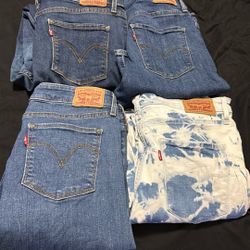 Salen My Authentic Levi’s Waist 2 30 And A 31 And 32 Hardly Worn 