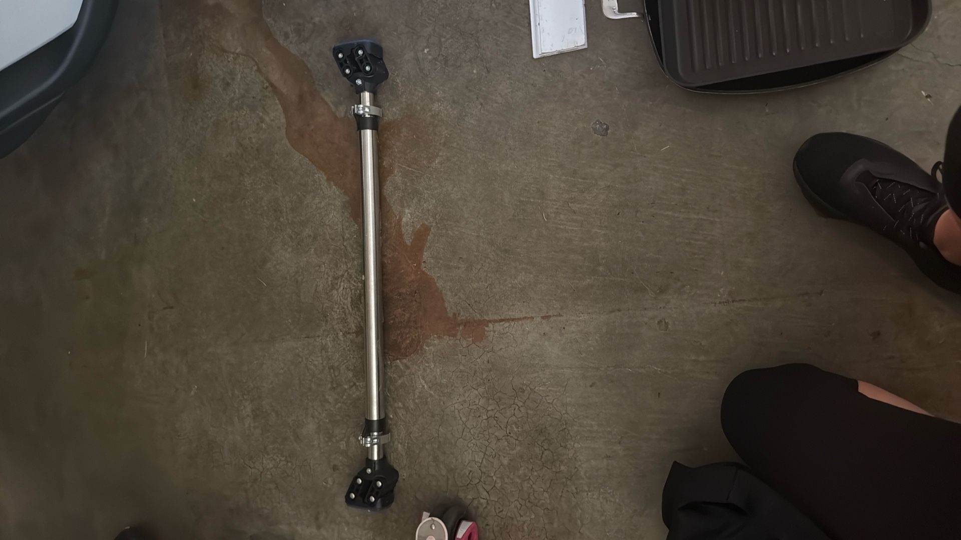 Doorframe Pullup/Chin-Up Bar