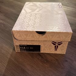 Kobe 9 PRM Metallic Silver