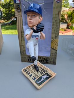 Clayton Kershaw 3x Cy Young Winner FOCO LA Dodgers Newspaper Bobblehead limited