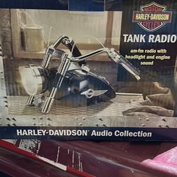 HARLEY DAVIDSON TANK RADIO 