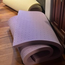 FREE - 2 Twin Mattress Toppers
