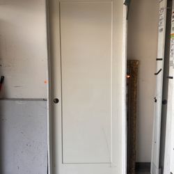 Brand new 30 in. x 80 in Door $100