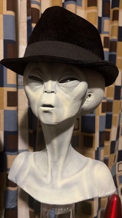 Alien Head Bust Sculpture